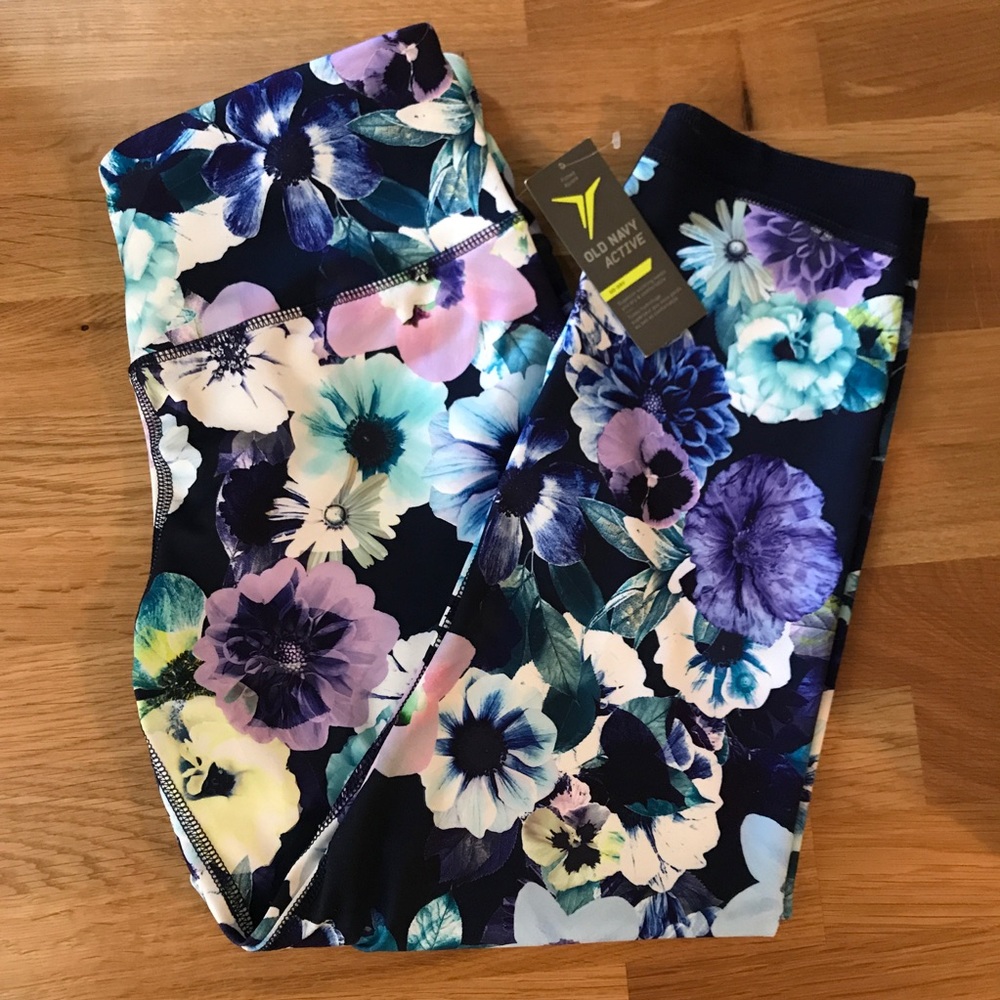 NWT Workout Capris